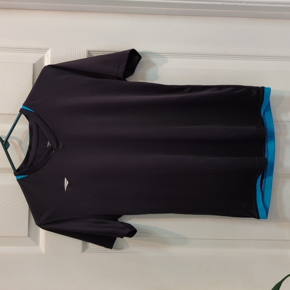 Penalty Men's Black V-Neck Short Sleeve Performance Shirt Size Small